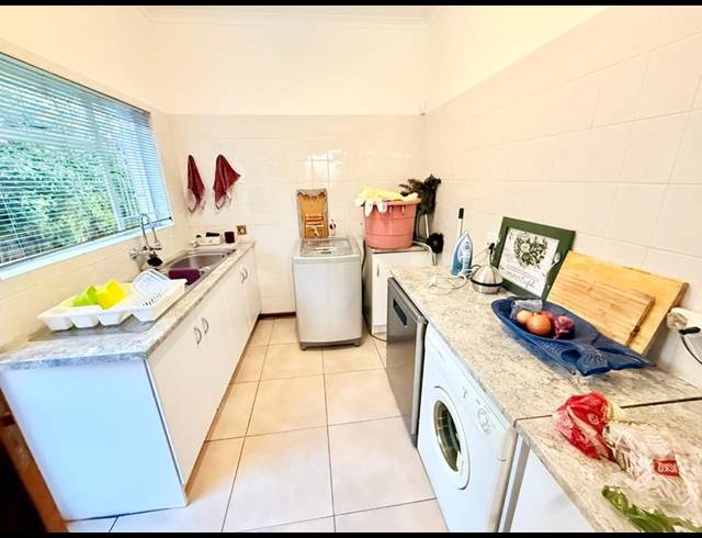 3 BEDROOM HOUSE FOR SALE IN VANDERBIJLPARK SE 3